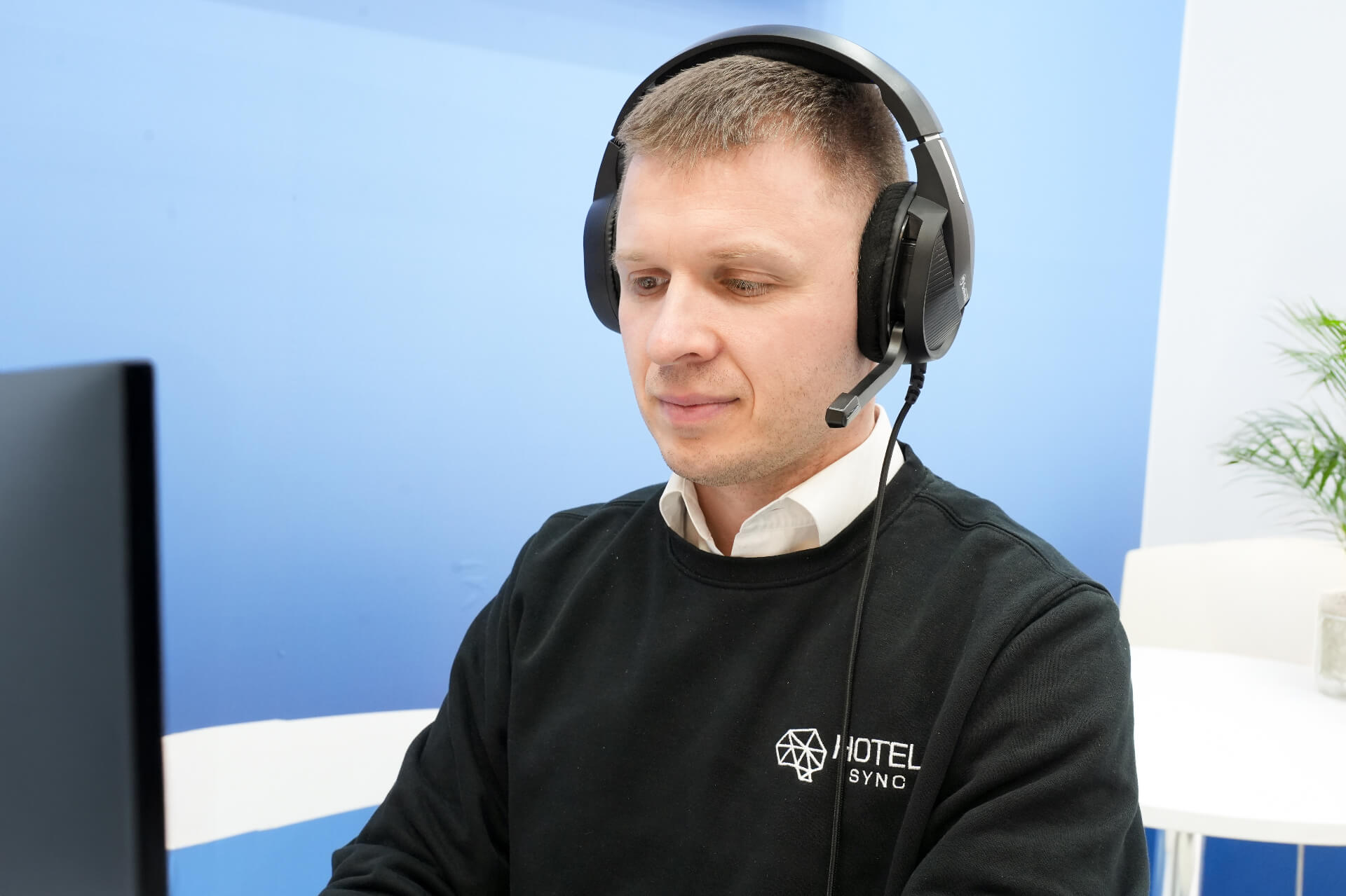 Suporte HotelSync, Zoki no chat